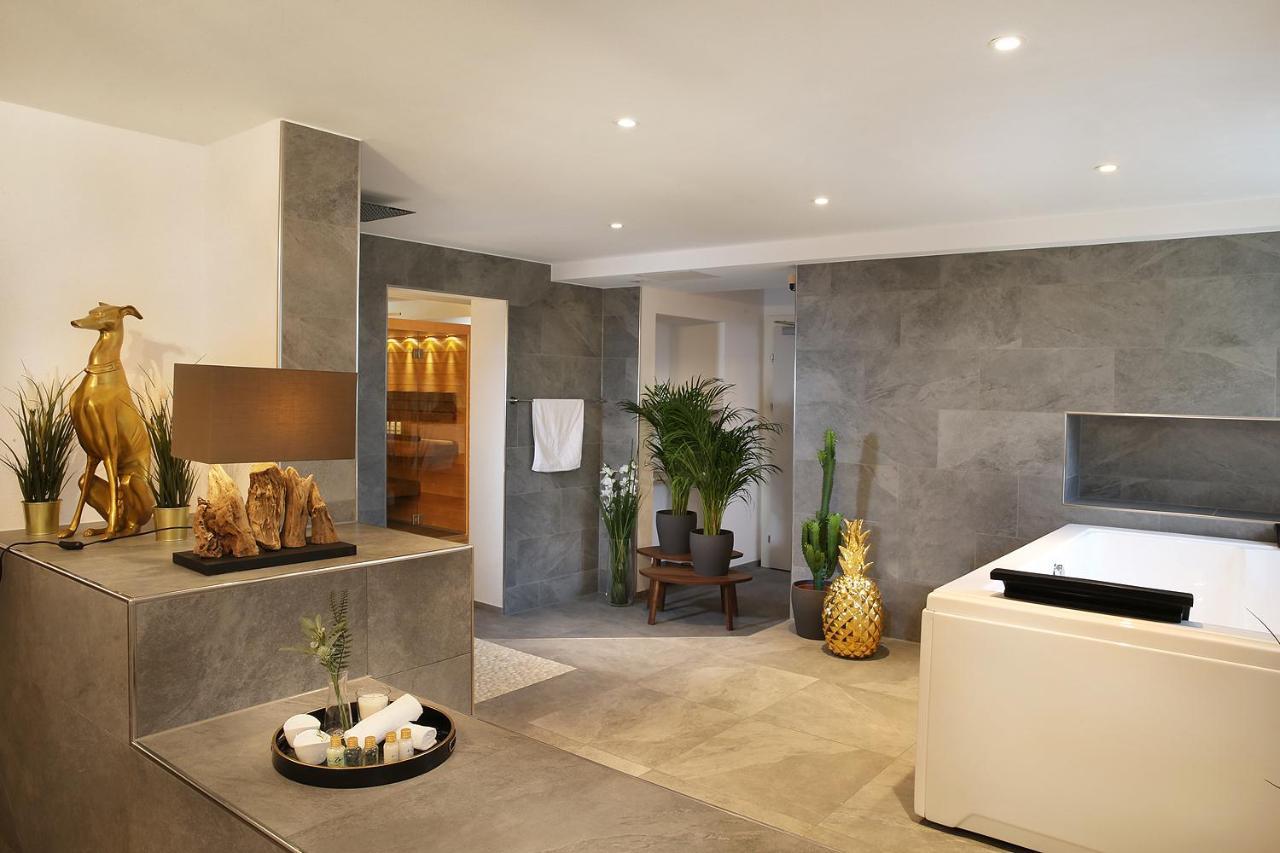 Private Spa Lux With Whirlpool And Sauna In Zürich Exteriör bild